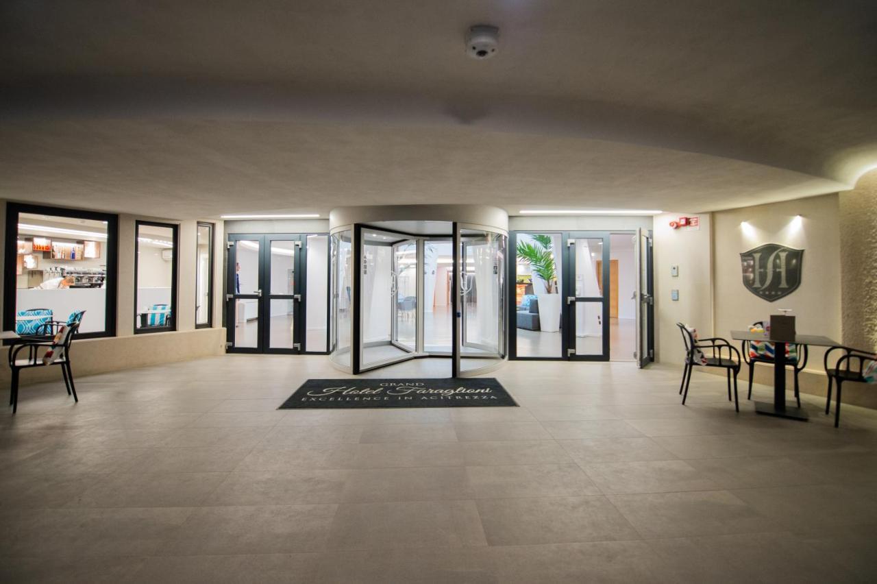 Hotel Grand Faraglioni 4*