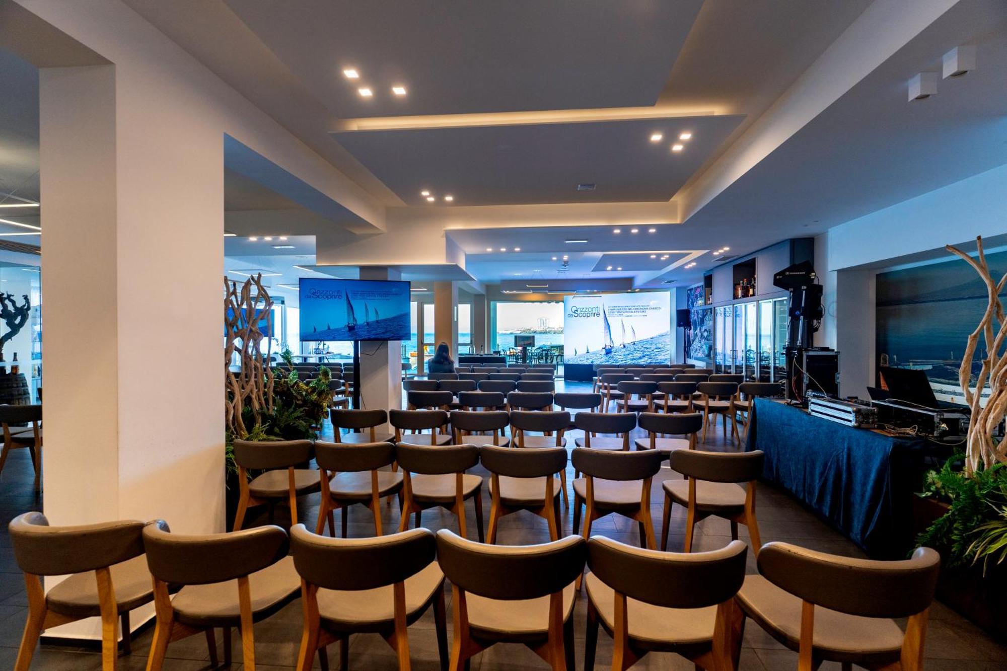 Hotel Grand Faraglioni 4*