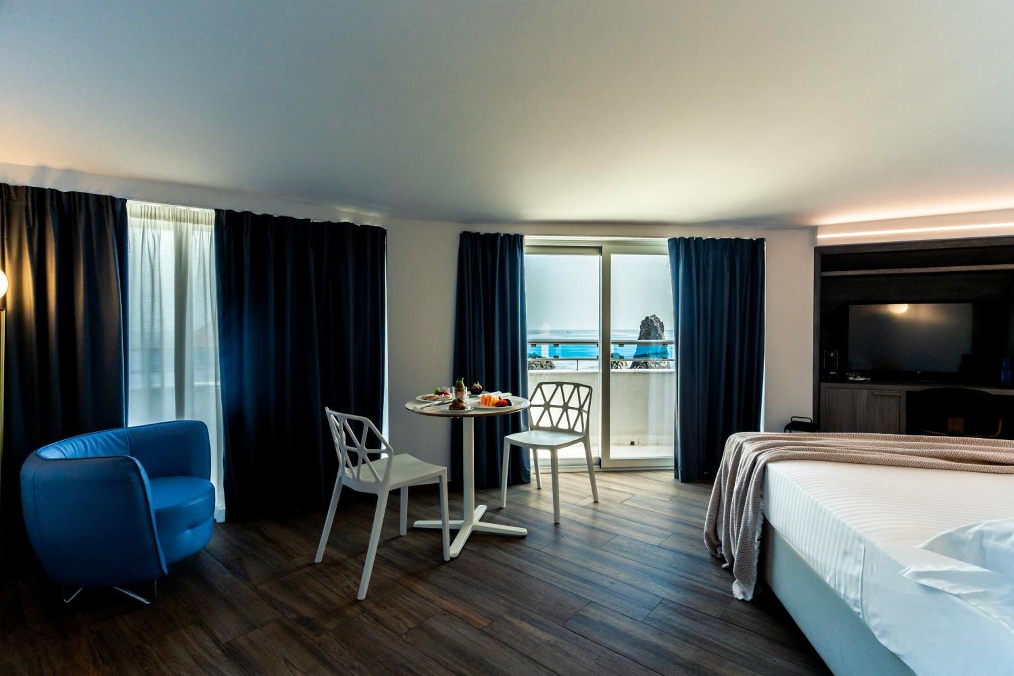 Grand Faraglioni 4*